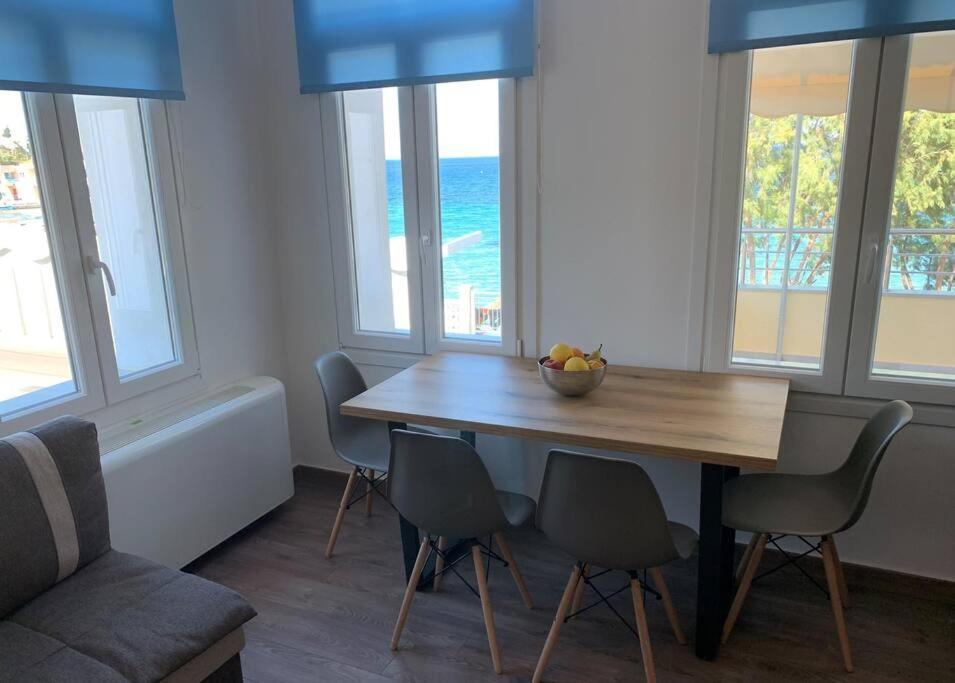 Blue Flag Award Winning Beach: 2 Vrontados