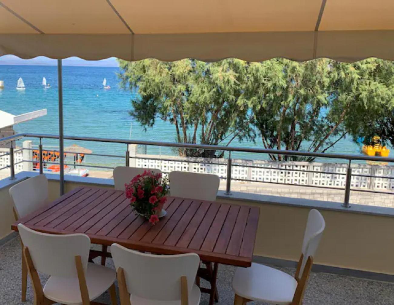 Blue Flag Award Winning Beach: 2 Villa Vrontados